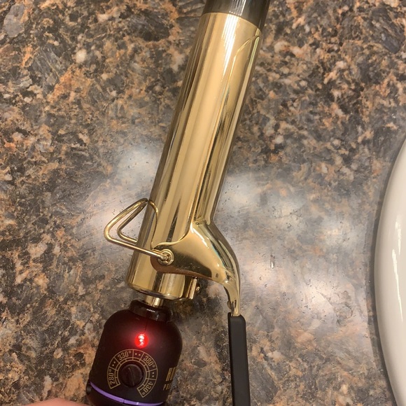 Hot Tools professional-1-1/4” curling iron. USED ONCE - Picture 7 of 7